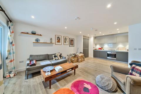 1 bedroom flat for sale, Clapham Road, London, SW9