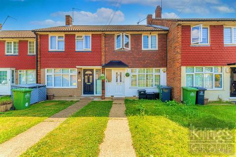 3 Rainer Close, Cheshunt, Waltham Cross, EN8 9QJ