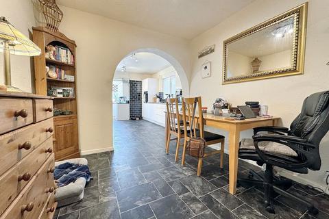 3 Bron Gele, Abergele, LL22 9YF