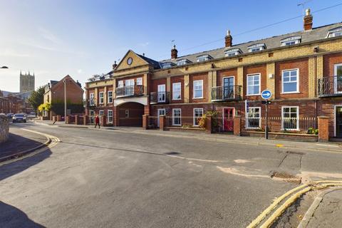 4 bedroom townhouse to rent, 31 Langworthgate, Lincoln