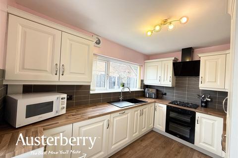 28 Thirlmere Grove, Stoke-on-trent, ST3 5HZ