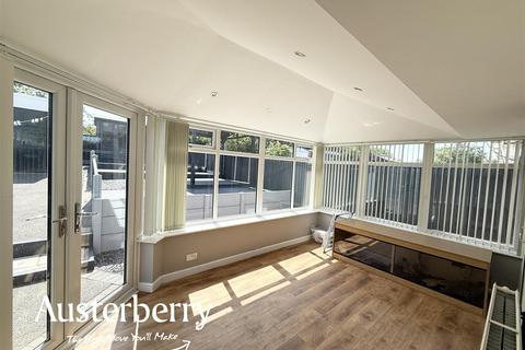 28 Thirlmere Grove, Stoke-on-trent, ST3 5HZ