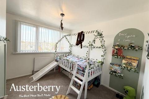 28 Thirlmere Grove, Stoke-on-trent, ST3 5HZ