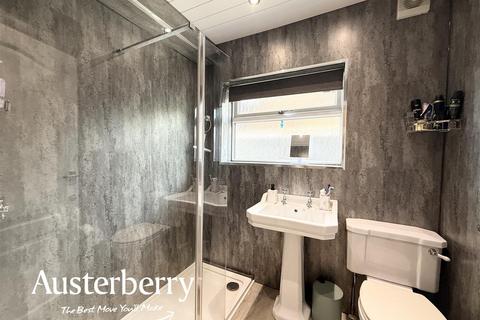 28 Thirlmere Grove, Stoke-on-trent, ST3 5HZ