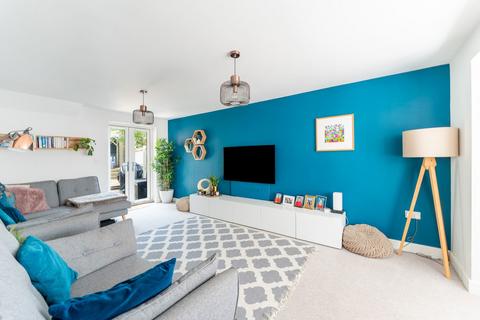 32 Elm Walk, Portishead, Bristol, BS20 6SX