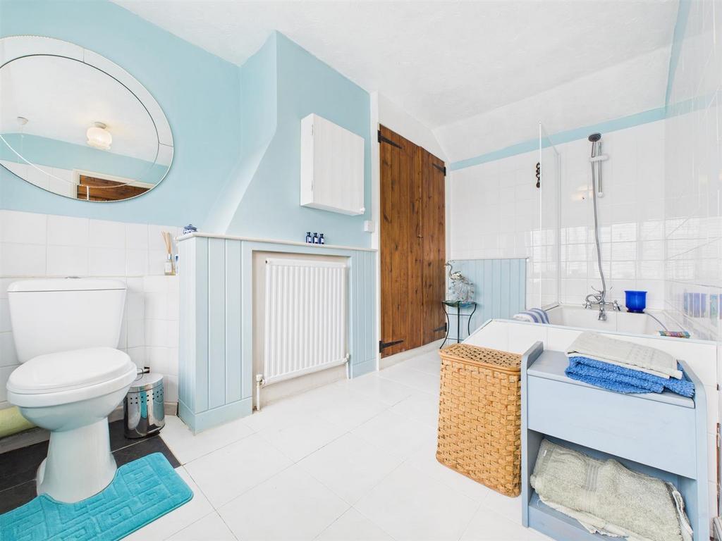 Bathroom 2
