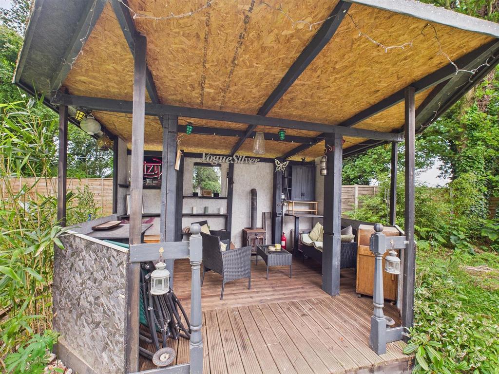 Outside Sitting Area