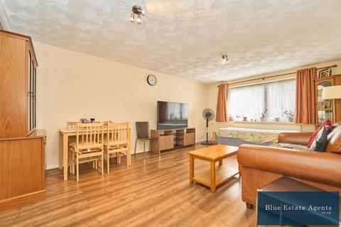3 bedroom flat for sale, Convent Way, Southall, UB2