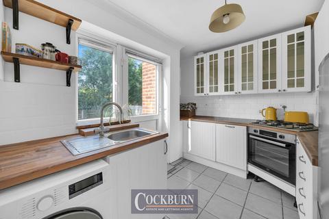 1 bedroom flat for sale, Prestbury Square, Mottingham, SE9