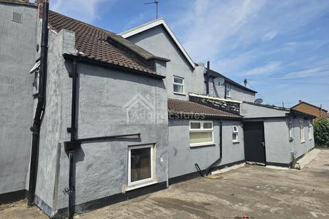 5 bedroom block of apartments for sale, Doncaster Road, Knottingley