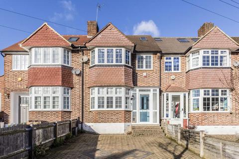 4 bedroom terraced house to rent, Lincoln Avenue, Twickenham TW2