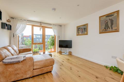 2 bedroom flat for sale, 16/15 Hughes Close, Edinburgh, EH7 4FY