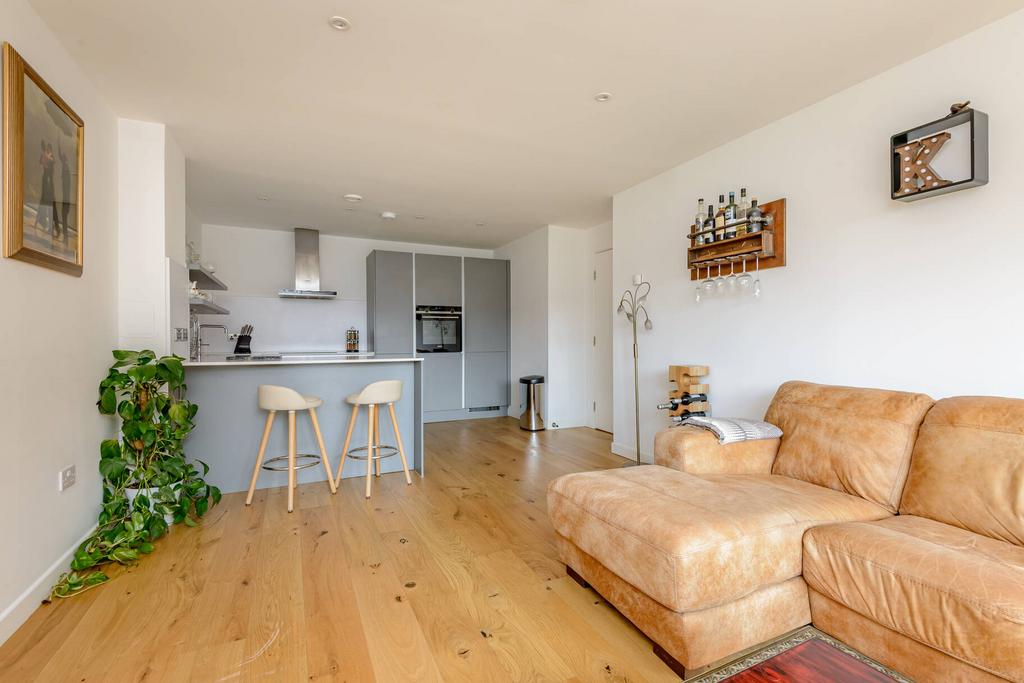 Property Image 4