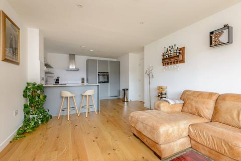 2 bedroom flat for sale, 16/15 Hughes Close, Edinburgh, EH7 4FY