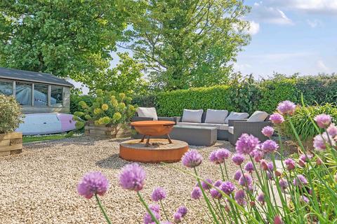 The Teag Comprigney Hill, Truro, TR1 3EE