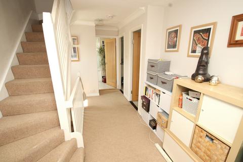 37 Woodley Road, Orpington, BR6 9BN