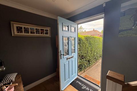 3 bedroom semi-detached house for sale, Bemerton Gardens, Kirby Cross, Frinton-on-Sea, CO13