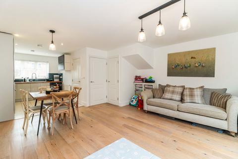 19 Ash Grove, Chesham, HP5 2FU