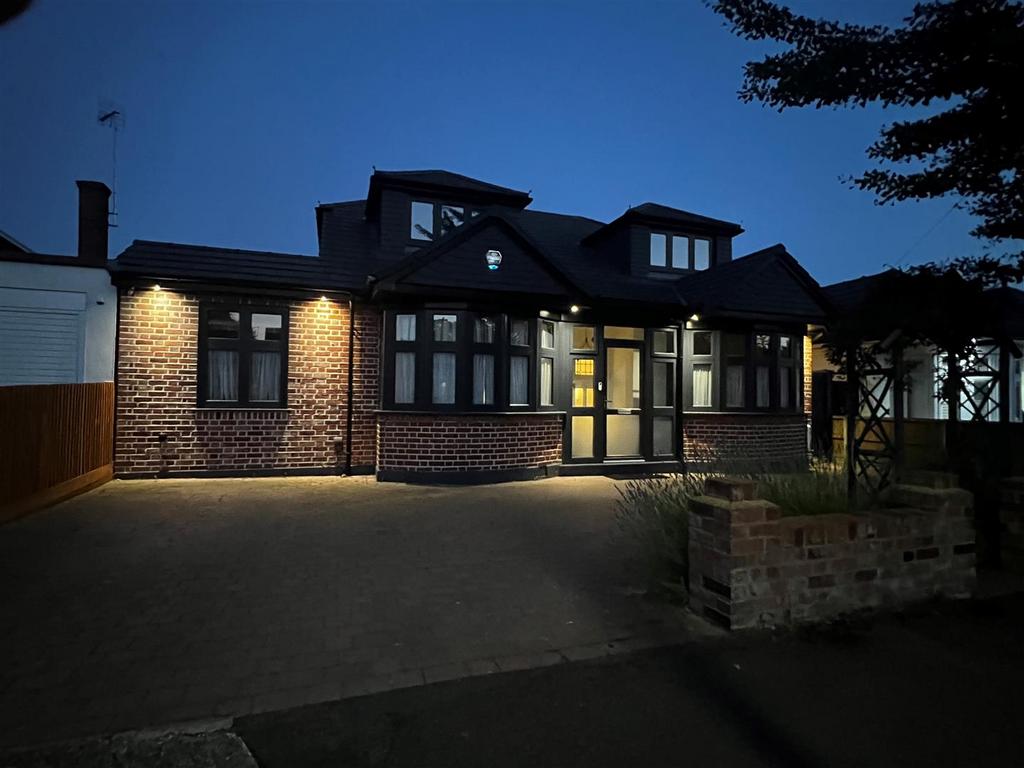 Night photo 1.jpg