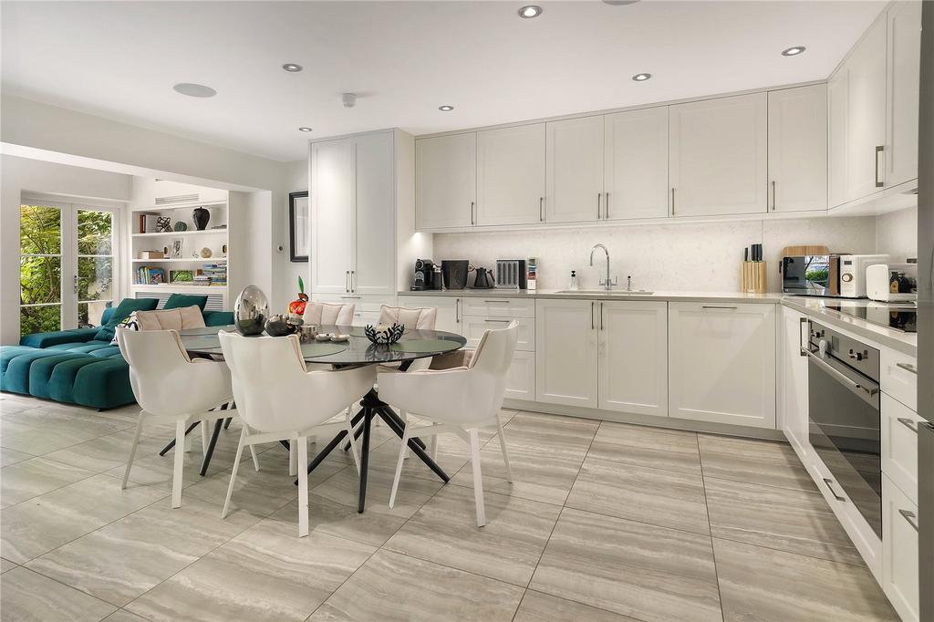 Kitchen/Dining