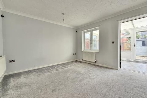 64 Fleming Way, Exeter, EX2 4TP