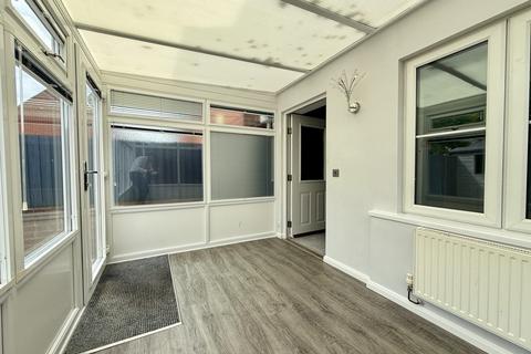 64 Fleming Way, Exeter, EX2 4TP