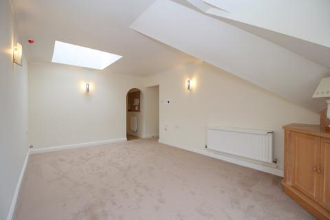 2 bedroom retirement property for sale, Cunliffe Road, Ilkley, West Yorkshire, LS29