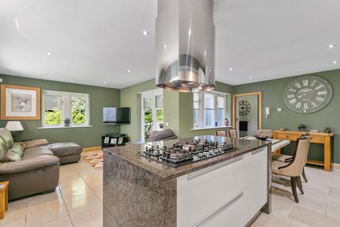 4 bedroom house for sale, Park Drive, Bingley, West Yorkshire, BD16