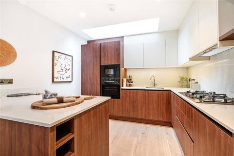 undefined, Lynwood Close, London, E18