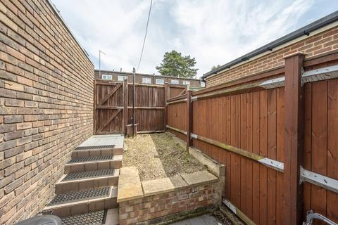 3 bedroom flat to rent, Arabella Drive, Putney, London, SW15
