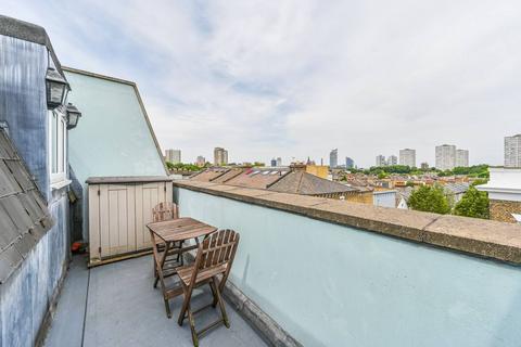 525b Battersea Park Road, London, SW11 3BN