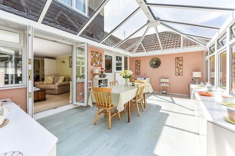 4 bedroom chalet for sale, SOUTH ROAD, HORNDEAN