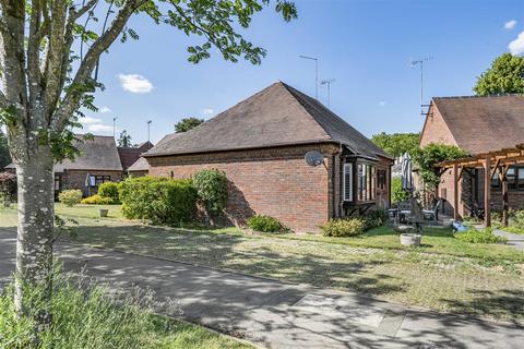 1 bedroom retirement property for sale, Bowling Court, Henley-on-Thames, Henley-On-Thames RG9