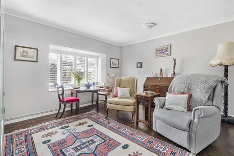 1 bedroom retirement property for sale, Bowling Court, Henley-on-Thames, Henley-On-Thames RG9