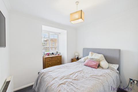 2 bedroom apartment for sale, Bridge Court, Bridge Road, Chertsey, Surrey, KT16