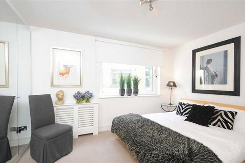 3 bedroom house to rent, Bourlet Close, London W1W