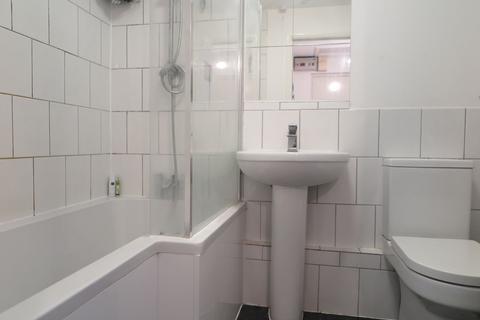 1 bedroom apartment to rent, Grinstead Road, Deptford SE8