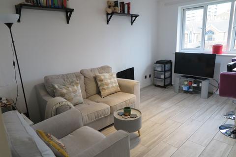 1 bedroom apartment to rent, Grinstead Road, Deptford SE8