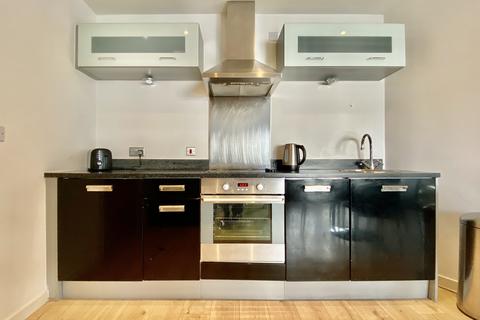 2 bedroom apartment to rent, The Gateway East, Marsh Lane, Leeds, West Yorkshire, LS9
