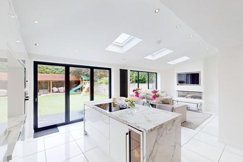 11 Braddyll Road, Bolton, BL5 1DY