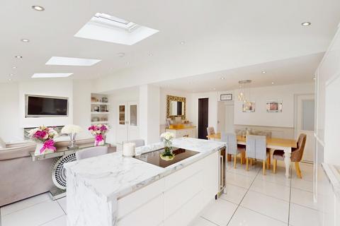 11 Braddyll Road, Bolton, BL5 1DY