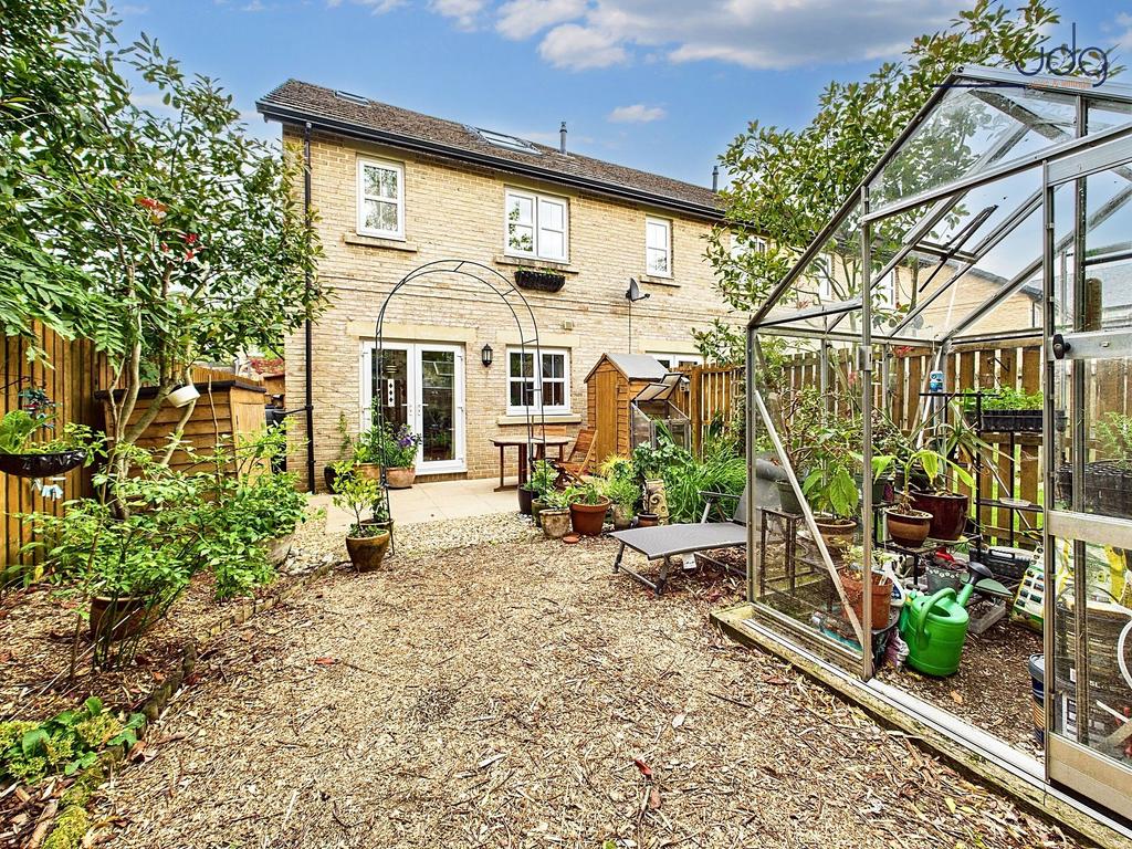 Spacious Wildlife Garden, rear of the property
