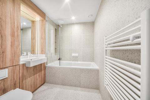 2 bedroom apartment to rent, Sidney Street London E1