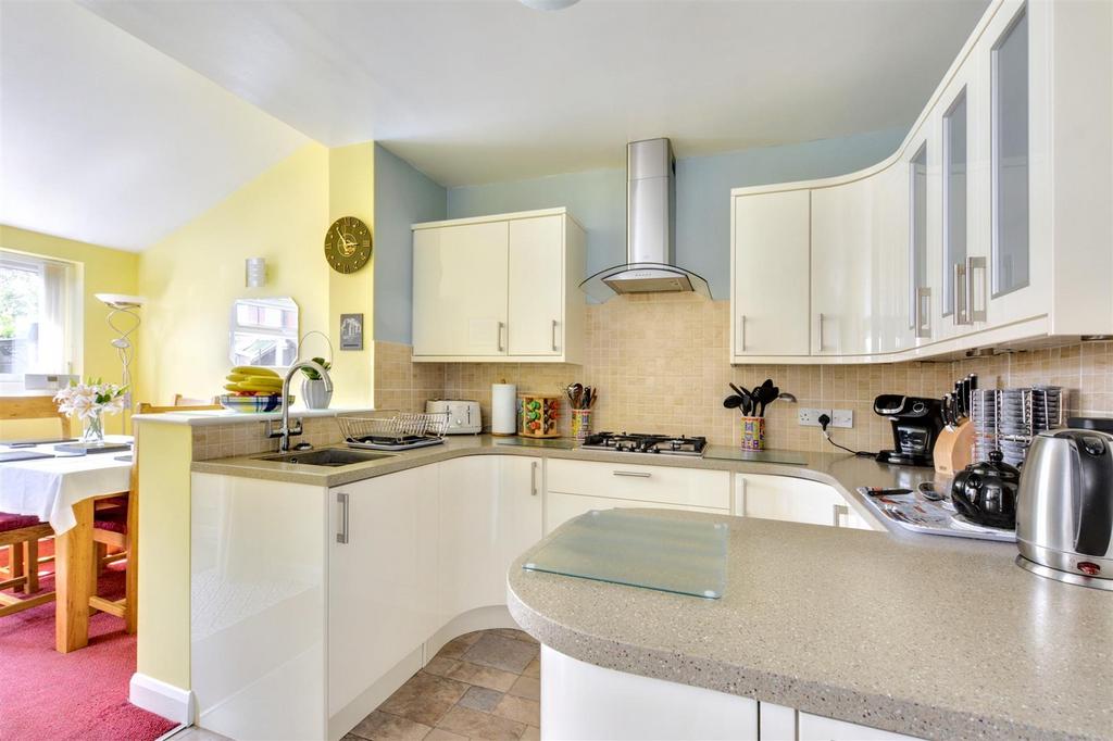 Kitchen 3.jpeg