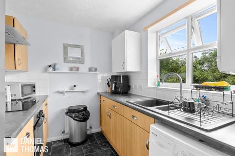 92 Osprey Road, Waltham Abbey, EN9 3TY
