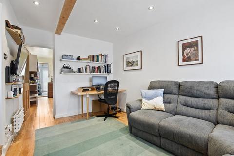 2 bedroom maisonette for sale, Tadworth Road, London, NW2