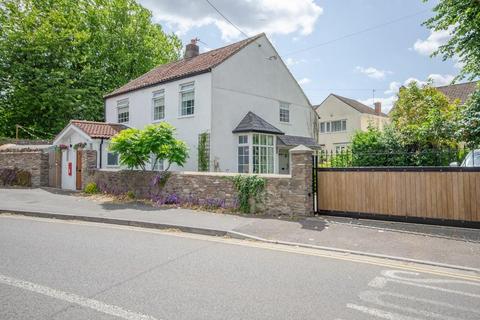 3 bedroom cottage for sale