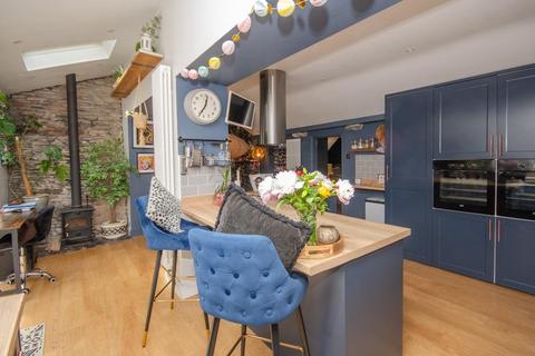 3 bedroom cottage for sale, Mangotsfield Road, Mangotsfield, Bristol, BS16 9LG