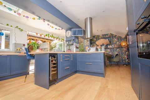 3 bedroom cottage for sale, Mangotsfield Road, Mangotsfield, Bristol, BS16 9LG