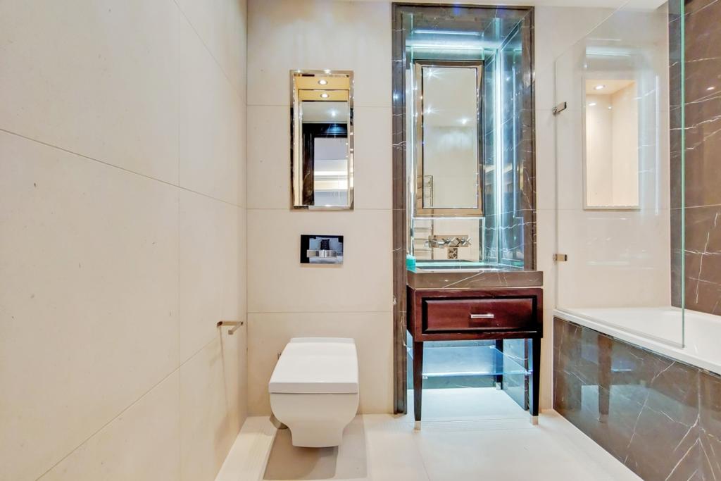 3 Bathroom-0